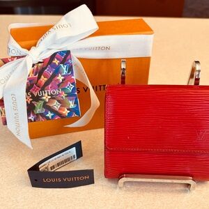 LOUIS VUITTON Red Epi Leather Wallet w/Box, Gift Card, Tag, & Ribbon, EUC